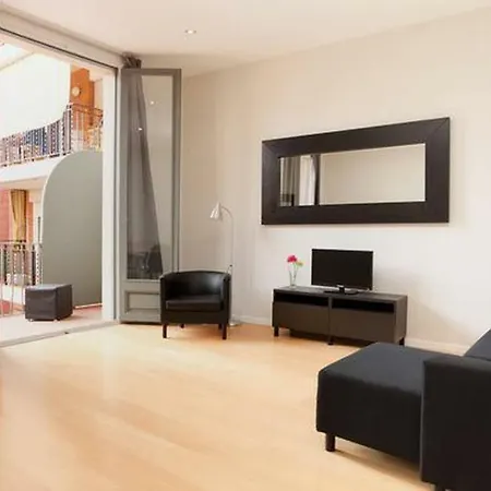 Modern Quiet Flat With A Large Balcony *